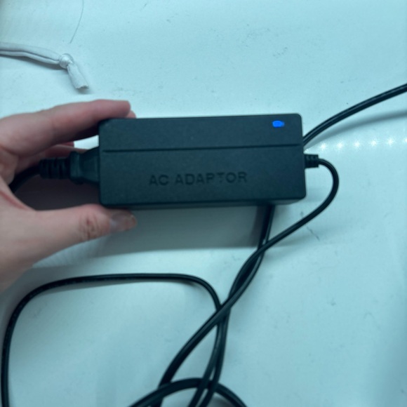 **SOLD** PINK LED Neon Rope Light With Adapter - Picture 4 of 4